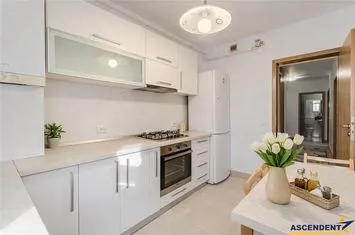 Apartament 3 camere de vanzare TRACTORUL - Brasov anunturi imobiliare Brasov