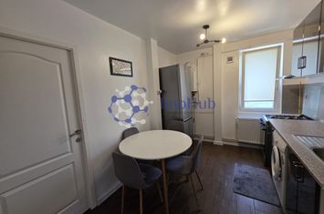 Apartament cu 3 camere, etaj 2, Alexandru cel Bun, 500 euro anunturi imobiliare Iasi