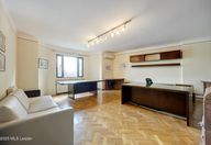175.500 €, Apartament 3 camere