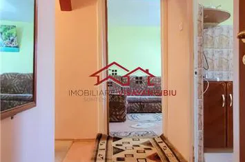 Apartament 3 camere de vanzare HIPODROM 4 - Sibiu anunturi imobiliare Sibiu