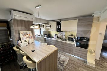 Apartament 3 camere de vanzare ROVINE - Dolj anunturi imobiliare Dolj