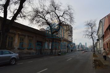 Apartament ultracentral, Vladimirescu 68, necesita renovare anunturi imobiliare Bihor