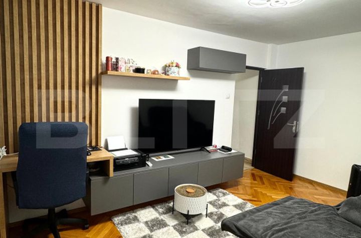 Apartament 3 camere de vanzare TRACTORU - Brasov anunturi imobiliare Brasov