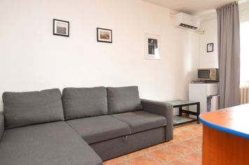 Garsonieră de inchiriat UNIRII - Bucuresti anunturi imobiliare Bucuresti