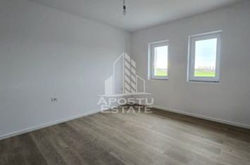 Jumatate de duplex pe parter cu 3 camere si 2 bai, Sag, Timis anunturi imobiliare Timis