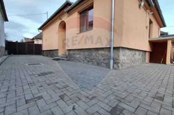 Casă cu 3 camere de inchiriat pe Str.Teliuc/Sibiu anunturi imobiliare Sibiu