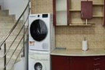 Baneasa casuta individuala 2 camere, renovata, mobilata, parcare anunturi imobiliare Bucuresti