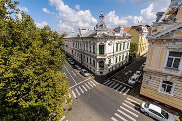 Clădire ultracentrală de vânzare Bulevardul Decebal Comision 0 anunturi imobiliare Arad