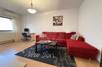 Apartament 2 camere, spațios, zona Republicii - Caraiman anunturi imobiliare Prahova