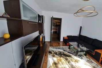 Apartament 4 camere de vanzare TRACTORU - Brasov anunturi imobiliare Brasov