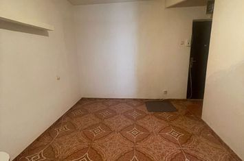 Postavarului - 1 Decembrie vanzare garsoniera anunturi imobiliare Bucuresti