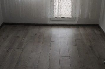 Garsonieră de vanzare ASTRA - Brasov anunturi imobiliare Brasov