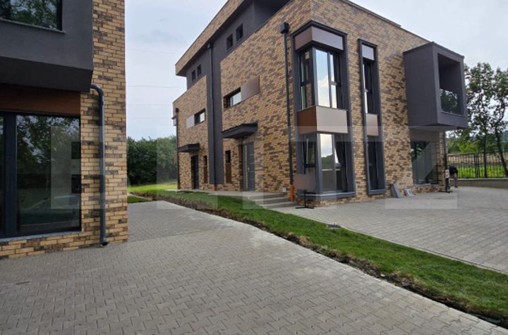 Vilă - 5 camere de vanzare CLUJ-NAPOCA - Cluj anunturi imobiliare Cluj
