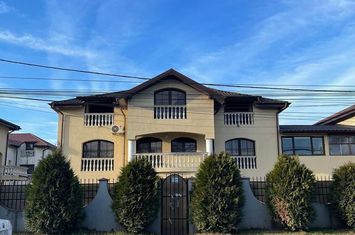 INCHIRIERE VILA POZITIE STRADALA-CLINICA-COMERCIAL anunturi imobiliare Bucuresti