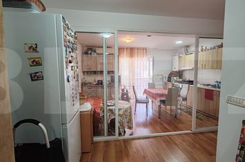 Apartament 3 camere de vanzare DUMBRAVITA - Timis anunturi imobiliare Timis