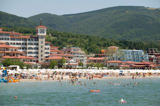 Românii cumpără case de vacanţă în Bulgaria la preţuri reduse cu 35%