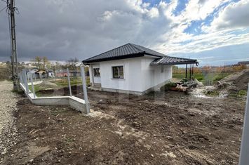 Casă - 3 camere de vanzare SUCEAVA - Suceava anunturi imobiliare Suceava