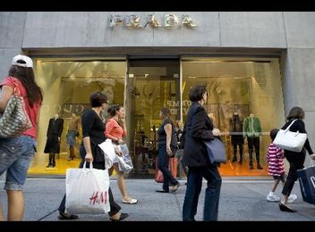 "5th Avenue" din New York rămâne cea mai scumpă destinaţie de retail a lumii