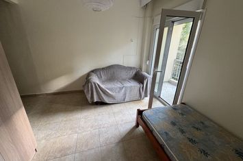 Garsonieră/studio 30 mp, mezanin în centrul Serres anunturi imobiliare Grecia