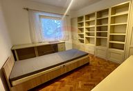 550 €, Apartament 4 camere