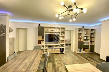 Apartament 3 camere, loc de parcare propriu, zona Padurea Verde anunturi imobiliare Timis