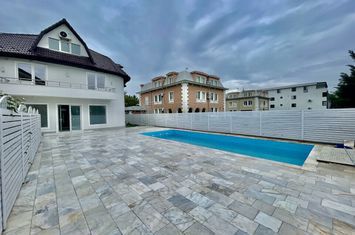 Villa mobilata modern, cu piscina, zona Iancu Nicolae, Jolie Ville anunturi imobiliare Bucuresti
