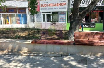ALEXAANDRIA (TR) - SE INCHIRIAZA SPATIU COM cu 7 EUR/ MP/LUNA+GARANTIE anunturi imobiliare Teleorman
