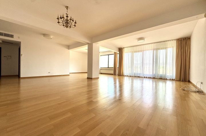 4-room penthouse, Kiseleff area, near the park Herastrau anunturi imobiliare Bucuresti
