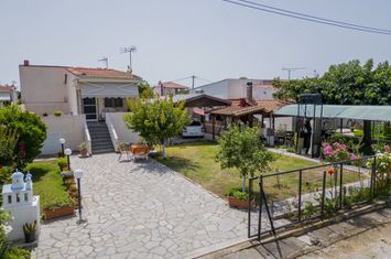 Casă 82,50 mp pe teren 400 mp, Paralia Karianis anunturi imobiliare Grecia