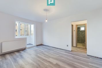 Apartament 3 camere pe str Hateg in Vlaicu anunturi imobiliare Arad