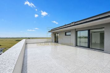 APARTAMENT - 4 CAMERE, TERASA 111 MP, 244 MP TOT - 2 Locuri P Incluse anunturi imobiliare Bucuresti