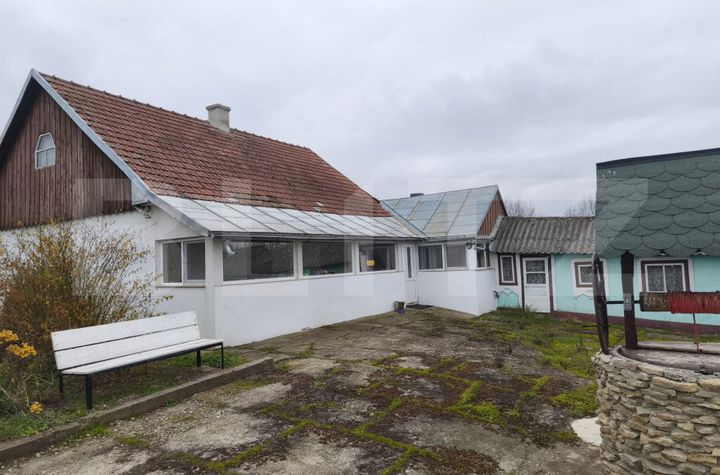 Casă - 3 camere de vanzare SIRET - Suceava anunturi imobiliare Suceava