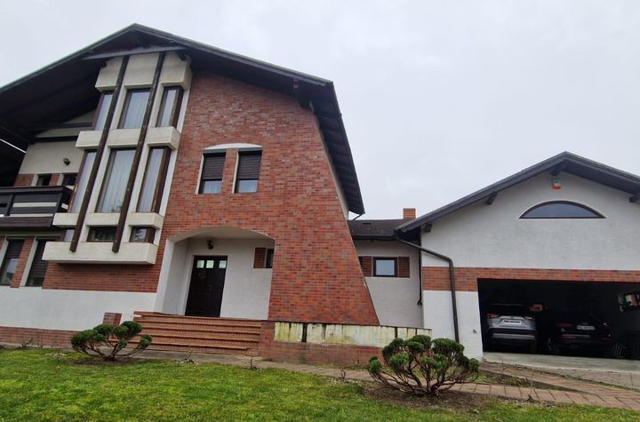 Casă - 6 camere de vanzare EXTERIOR SUD - Mures anunturi imobiliare Mures