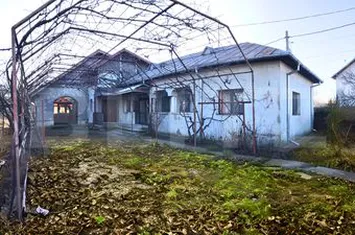 Casă - 8 camere de vanzare TARGOVISTE - Dambovita anunturi imobiliare Dambovita