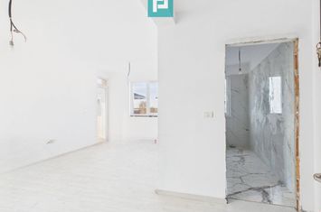 Penthouse cu terasă generoasă, în inima Chișodei anunturi imobiliare Timis