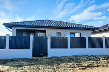 Casă - 4 camere de vanzare COMUNA BERCENI - Bucuresti anunturi imobiliare Bucuresti