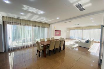 Villa with pool and garden | Iancu Nicolae | British School anunturi imobiliare Bucuresti