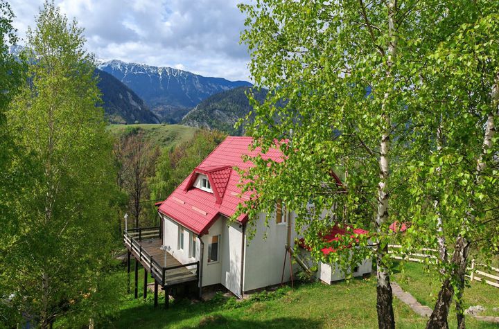 PESTERA CASA DE VANZARE - MOECIU! anunturi imobiliare Brasov