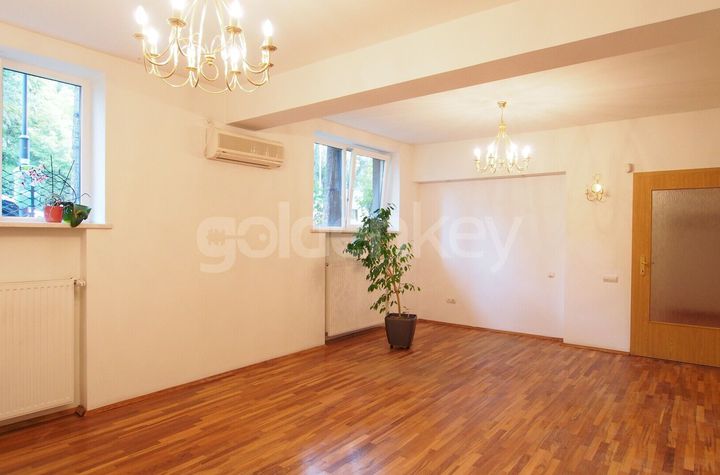 Apartament 4 camere de vanzare DOROBANTI - Bucuresti anunturi imobiliare Bucuresti