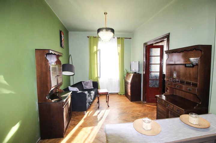 Apartament 3 camere de vanzare BANU MANTA - Bucuresti anunturi imobiliare Bucuresti