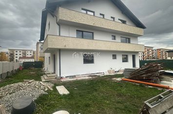 Apartament 3 str.Bacovia in vila cu 6 apartamente anunturi imobiliare Brasov