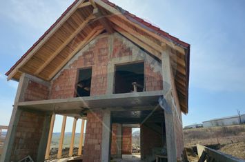 Casa la rosu, 800mp teren,  front 24, Jucu de Sus, comision 0 anunturi imobiliare Cluj