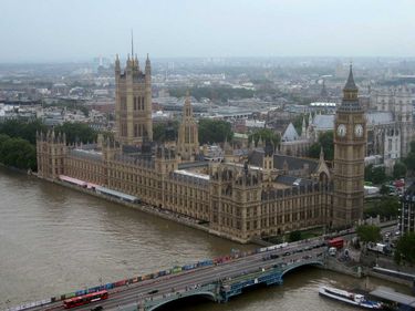 Marea Britanie: Autorităţile garantează ipoteca imobiliară!