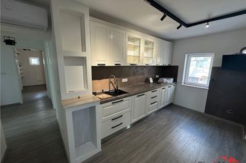 Apartament 3 camere de vanzare BRAILEI - Vrancea anunturi imobiliare Vrancea