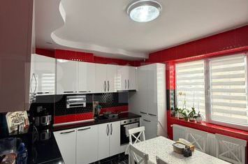 Apartament 3 camere de vanzare GAESTI - Dambovita anunturi imobiliare Dambovita