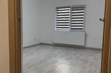 Apartament 2 camere de vanzare UZINA 2 - Brasov anunturi imobiliare Brasov