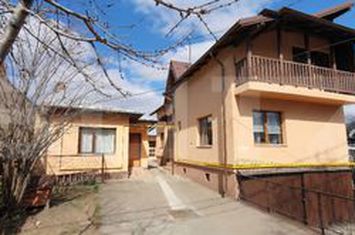 Casă - 7 camere de vanzare PLOIESTI - Prahova anunturi imobiliare Prahova