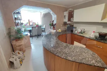 Vilă - 5 camere de vanzare RADAUTI - Suceava anunturi imobiliare Suceava