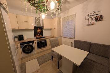 Apartament 2 camere de vanzare BACAU - Bacau anunturi imobiliare Bacau
