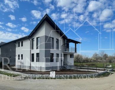Vilă 4 camere 143 mp P+1